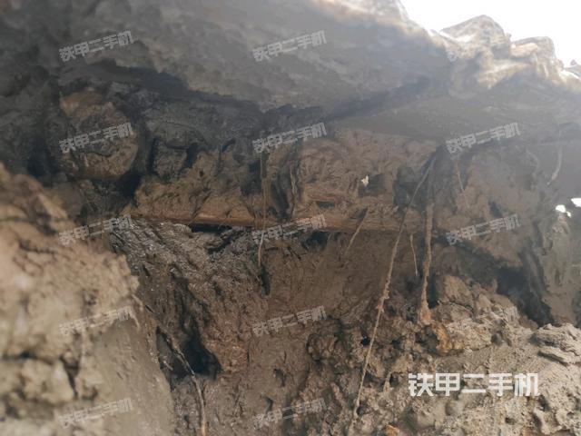 右侧行走马达盖板（行走机构）