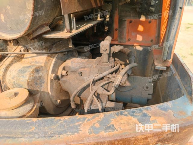 液压泵室（大件舱室）