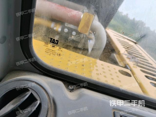 驾驶室左前45度（驾驶室部分）