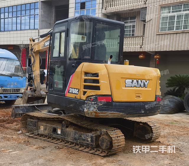 三一重工SY60C挖掘机