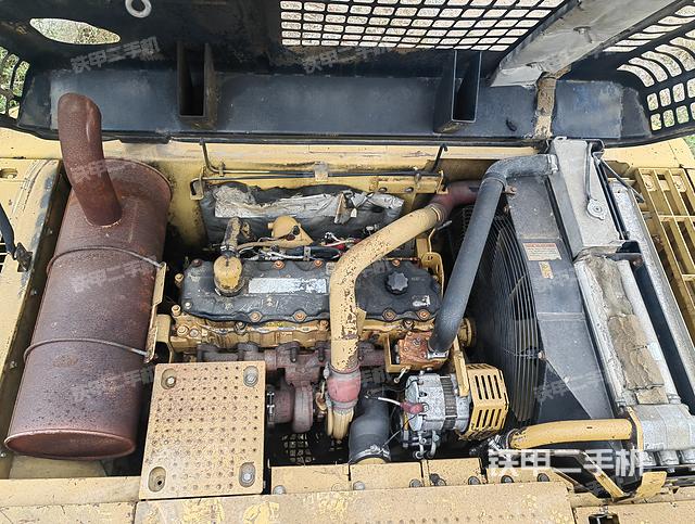 发动机整体俯视（整机外观）