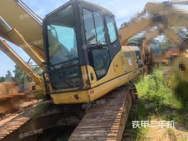 小松PC200-7挖掘机