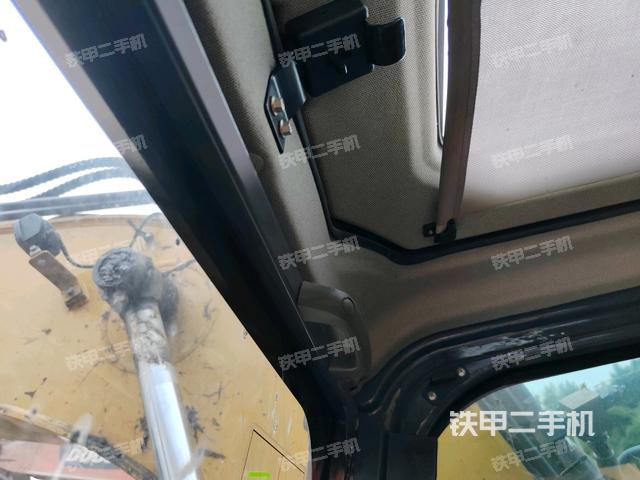 右侧玻璃角标（驾驶室部分）