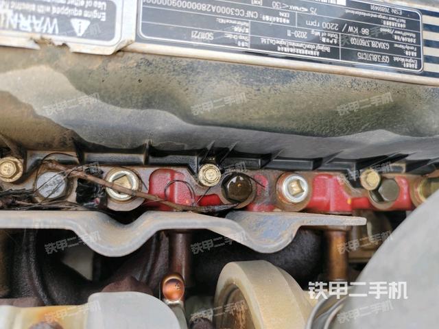 中央回转接头特写（上车部件）