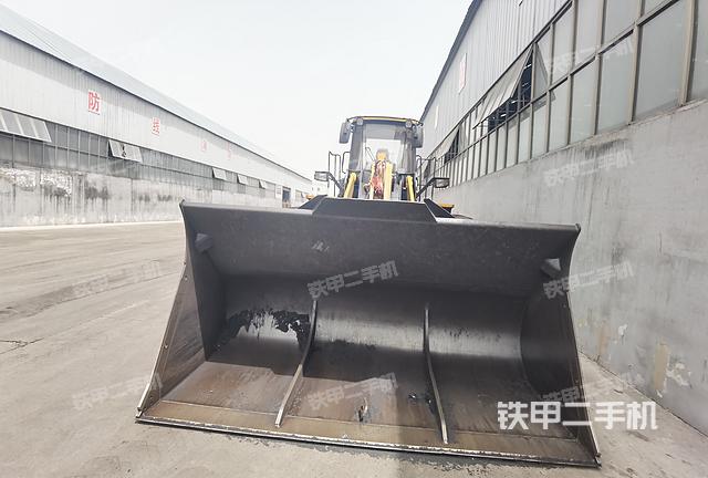 工作装置整体（整机外观及大件）