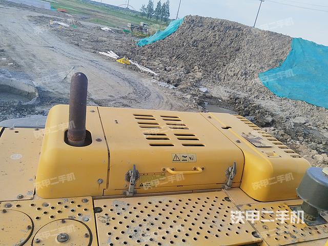 驾驶室整体（整机外观）