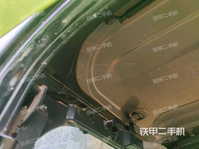 右侧玻璃角标（驾驶室部分）