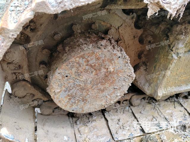 左驱动轮（行走机构）