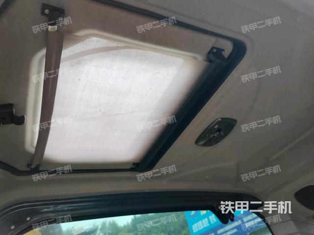 座椅后部（驾驶室部分）