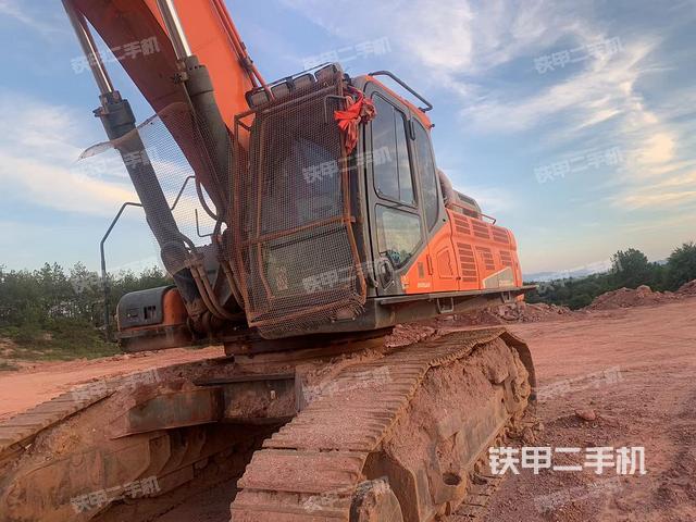 斗山DX520LC-9C挖掘机