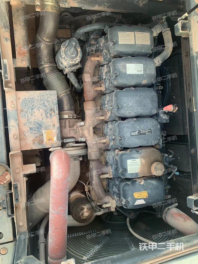 发动机整体俯视（整机外观）