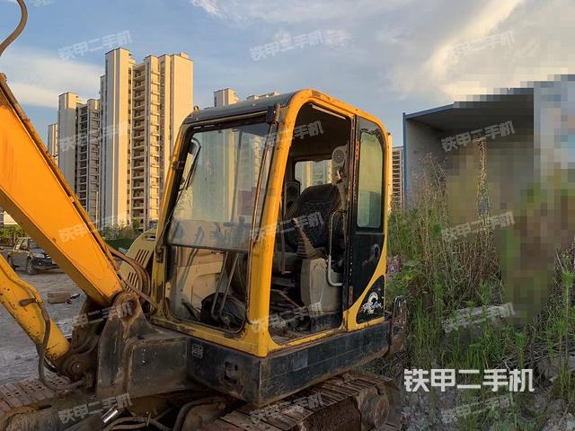 现代R60-7挖掘机