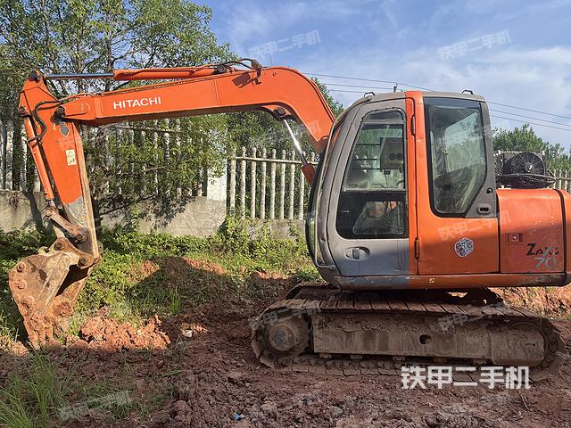 驾驶室整体（整机外观）