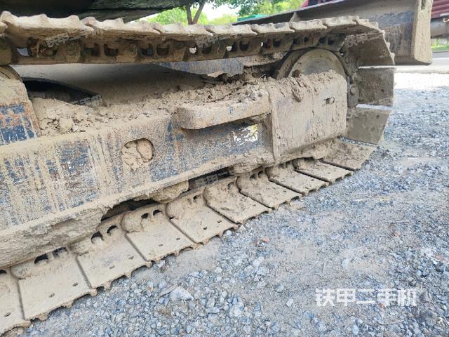 左驅(qū)動(dòng)輪（行走機(jī)構(gòu)）