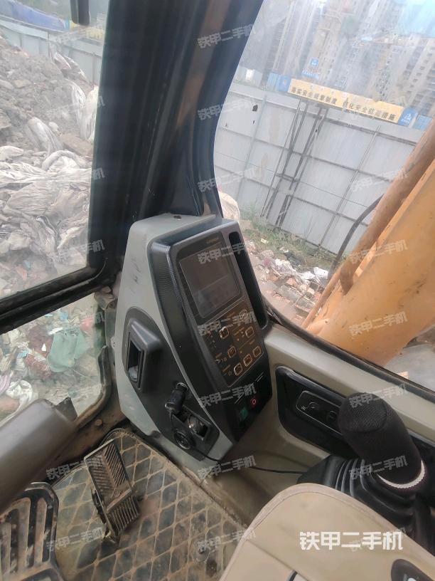 显示屏 （驾驶室部分）