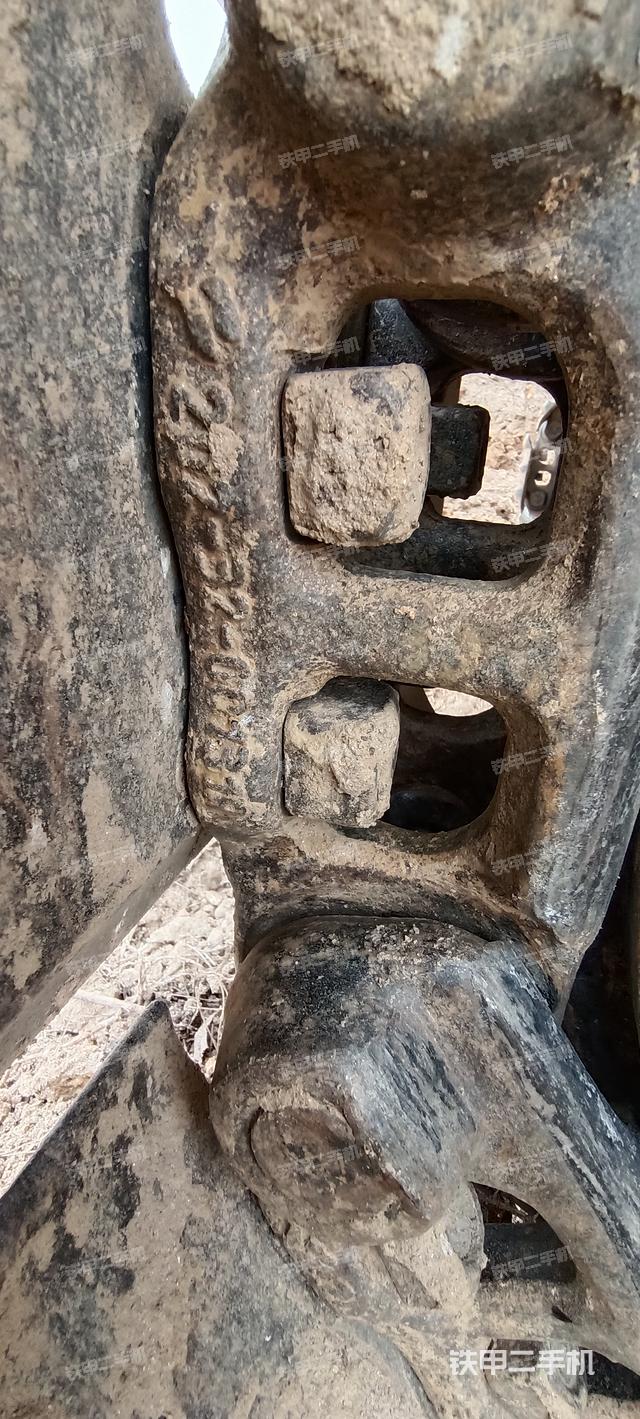 单侧履带整体（整机外观）