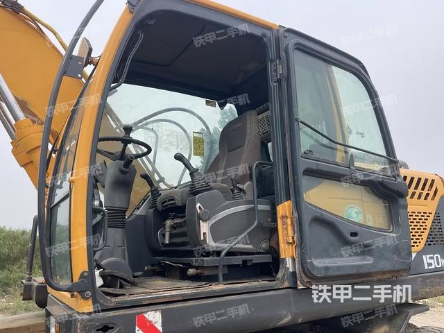 驾驶室整体（整机外观）