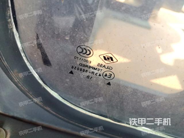 后窗玻璃角標(biāo)（駕駛室部分）