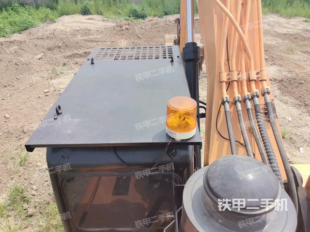 駕駛室頂部俯視（上車部件）