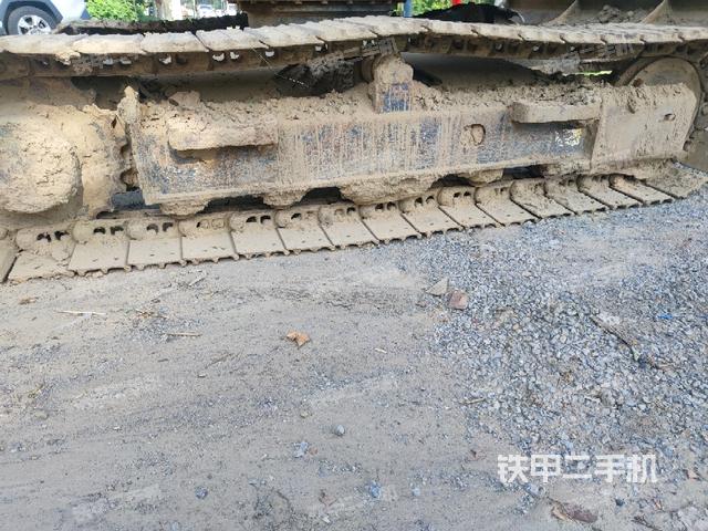 左側(cè)履帶整體?（行走機(jī)構(gòu)）