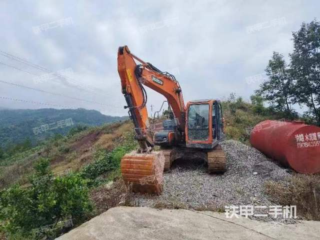 斗山DX150LC-9CN挖掘机