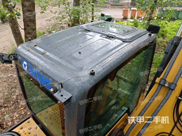 駕駛室頂部俯視（上車部件）