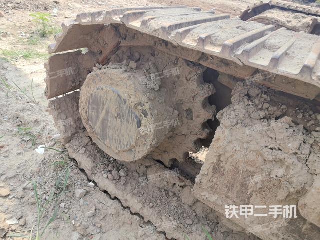 右驅(qū)動(dòng)輪（行走機(jī)構(gòu)）