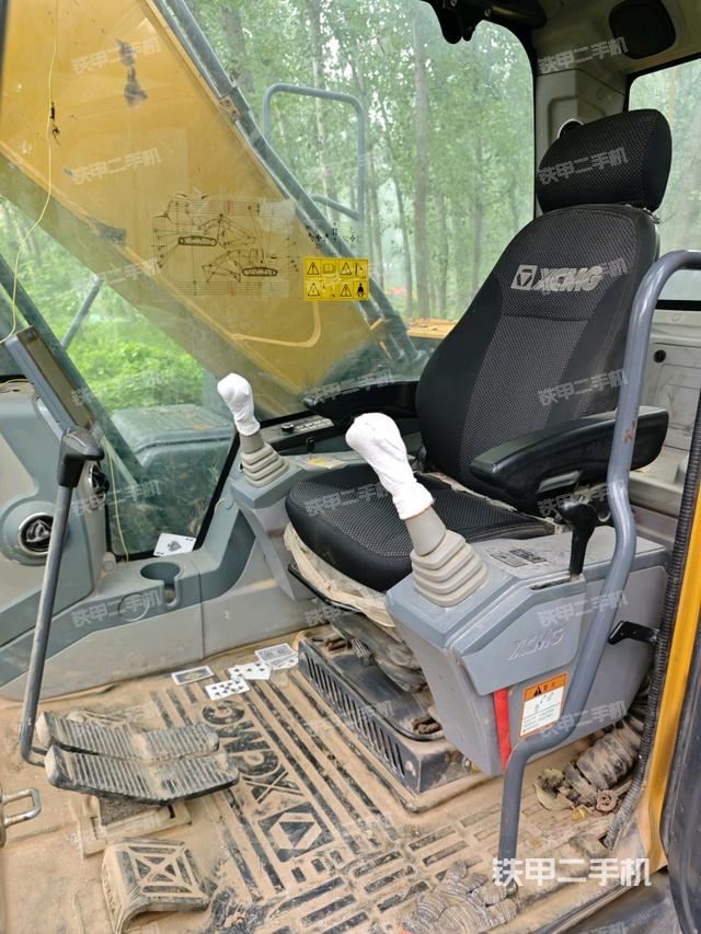 座椅后部（駕駛室部分）