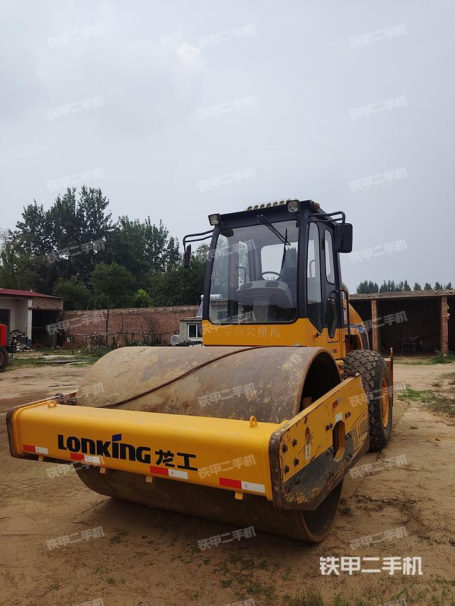 龙工LG522B压路机