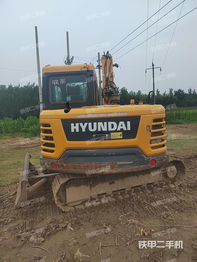 驾驶室顶部（整机外观）