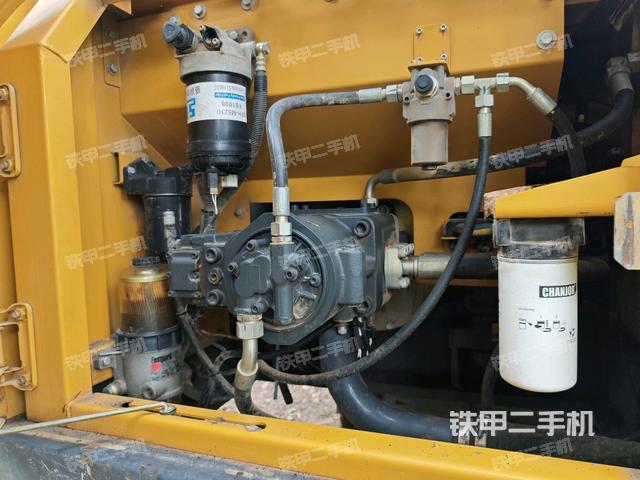 液壓泵室（大件艙室）