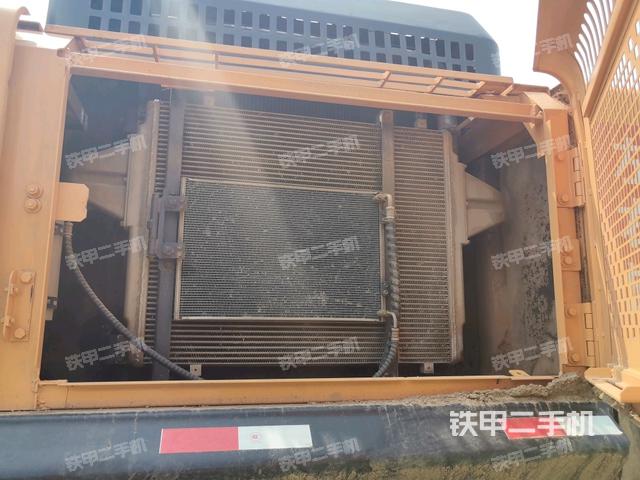 散熱器正面（大件艙室）