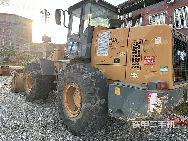 整机右后45°（整机外观及大件）