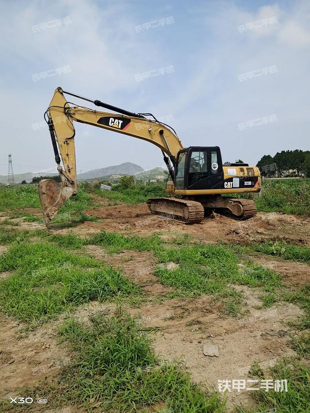 卡特彼勒323DL挖掘機
