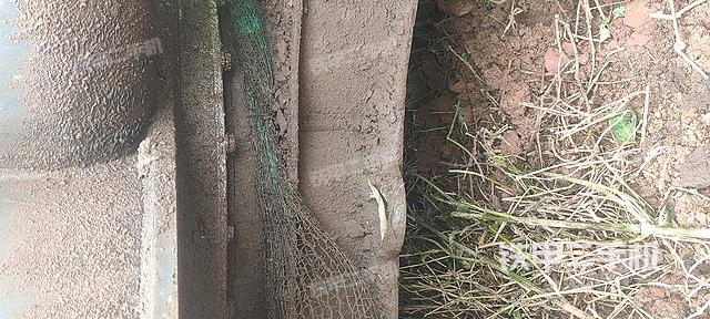 回转马达和主控阀（整机外观）