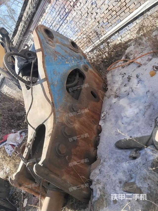 整机右后45°（设备外观及核心部件）