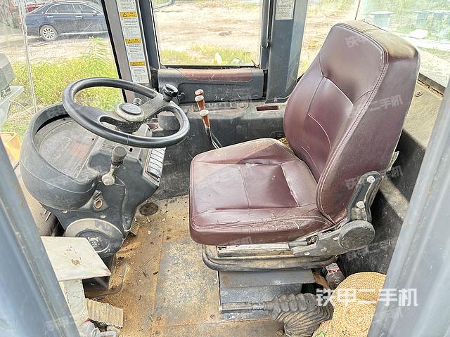 驾驶室工作台（整机外观及大件）