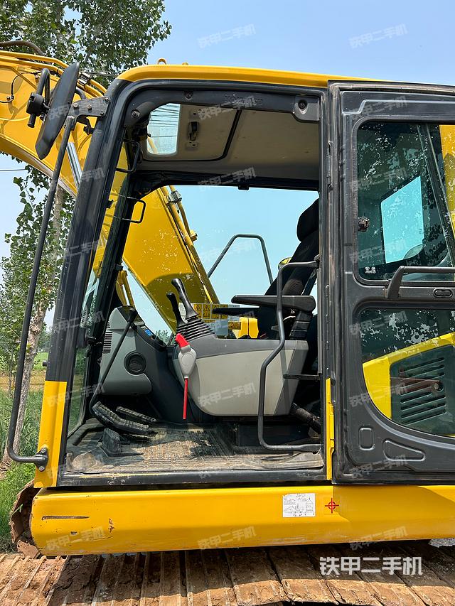 驾驶室整体（整机外观）