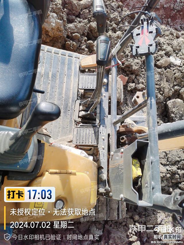 驾驶室整体（整机外观）