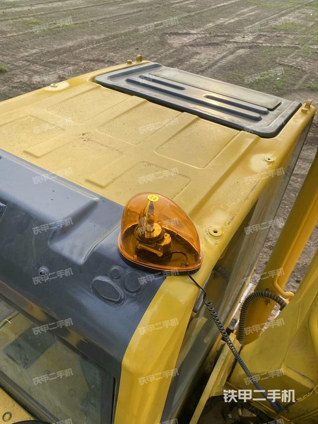 駕駛室頂部俯視（上車部件）