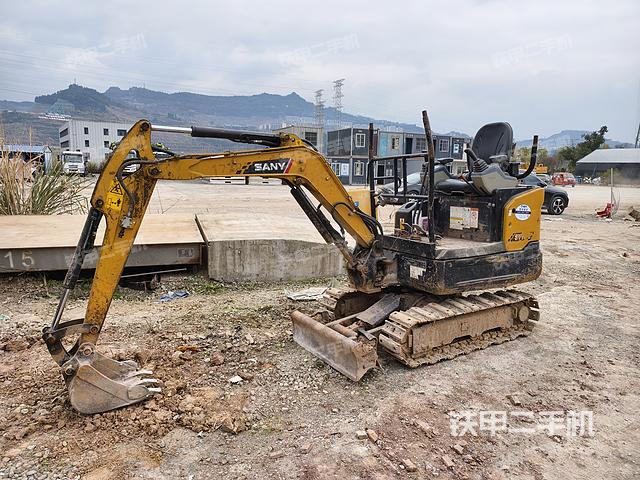 单侧履带整体（整机外观）