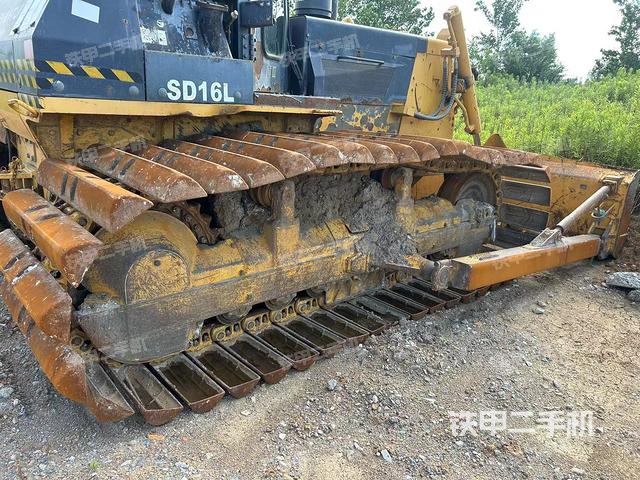 整机右后45°（设备外观及核心部件）