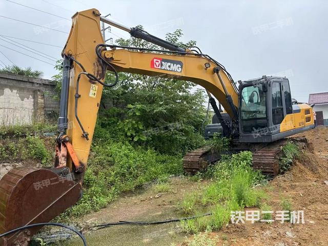 徐工XE200DA挖掘机