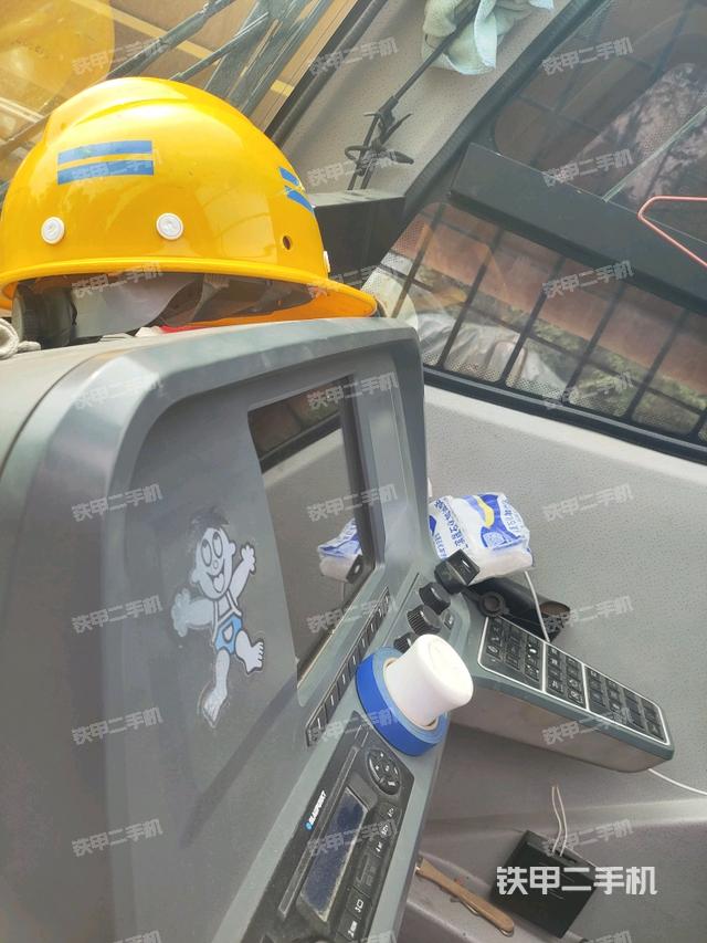 車輛里程表（起重機(jī)駕駛室正側(cè)及內(nèi)部，操作室及內(nèi)部）