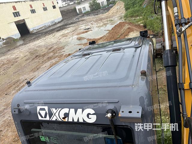 驾驶室顶部（整机外观）