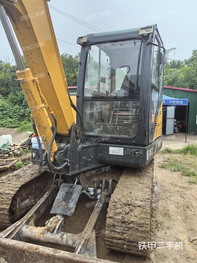 柳工CLG906D挖掘机