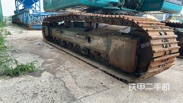 单侧履带整体（整机外观）