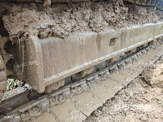 单侧履带整体（整机外观）