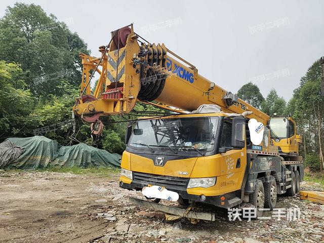 右前45度（汽車起重機(jī)外觀）