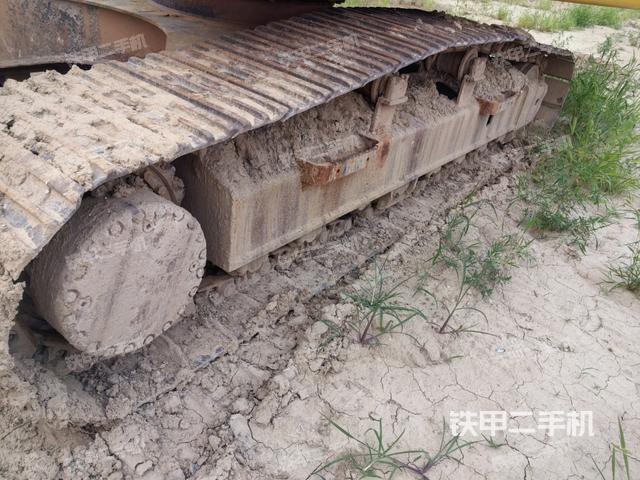 左側(cè)履帶整體?（行走機(jī)構(gòu)）